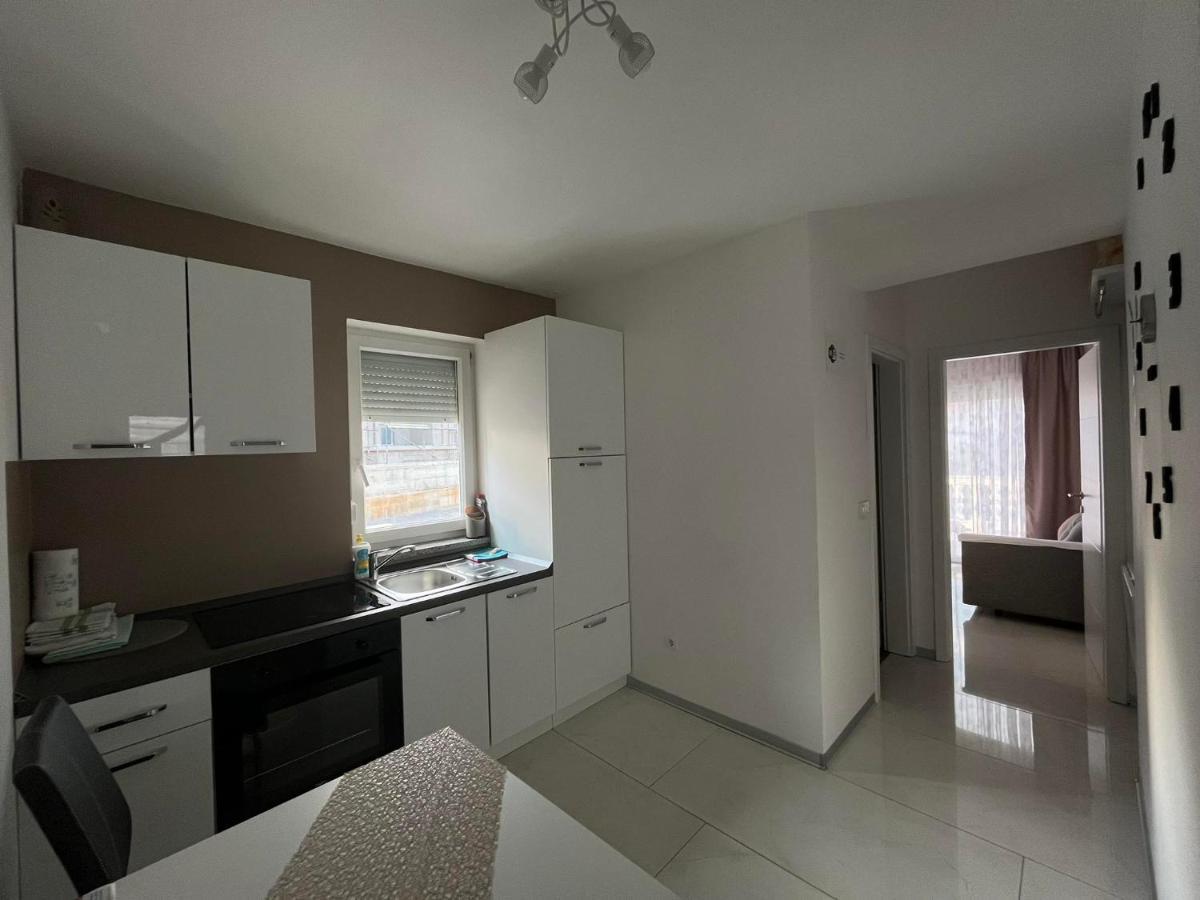 Apartments Ostojic Đảo Krk Ngoại thất bức ảnh