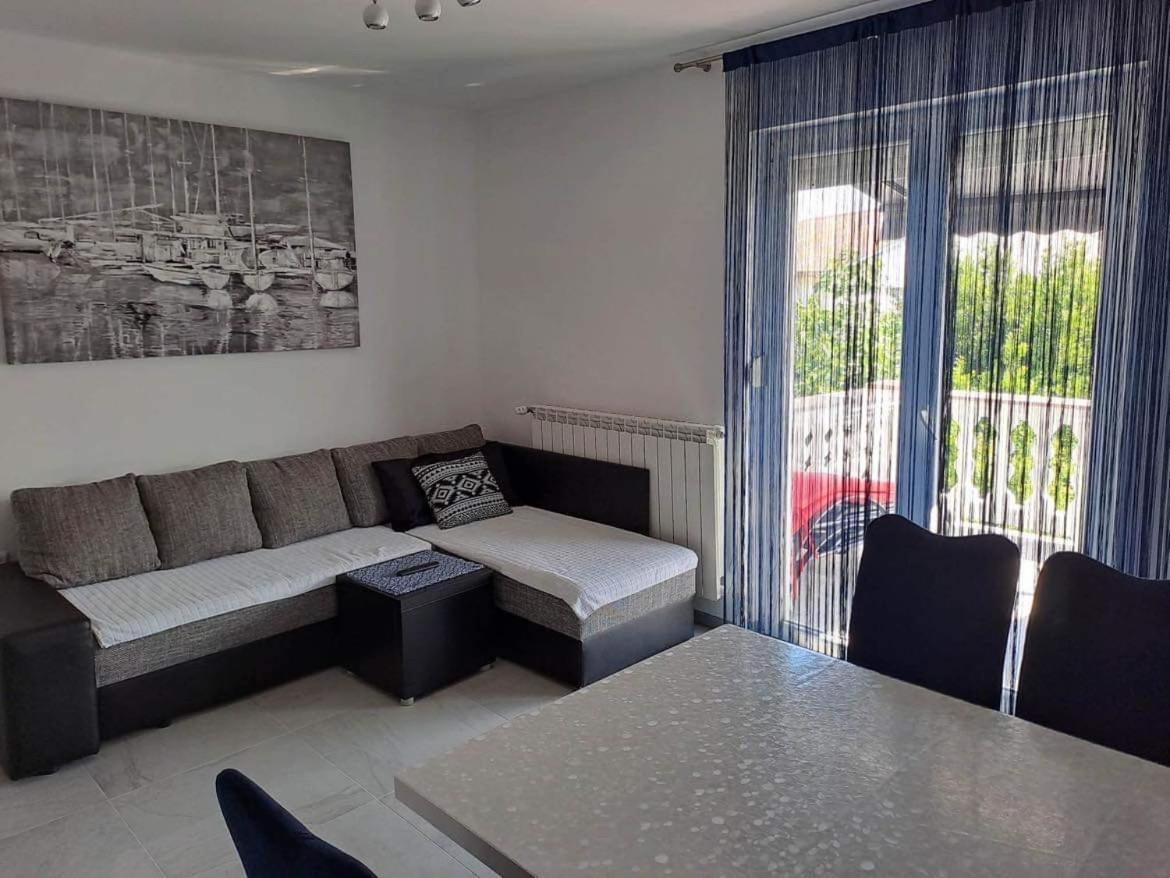 Apartments Ostojic Đảo Krk Ngoại thất bức ảnh