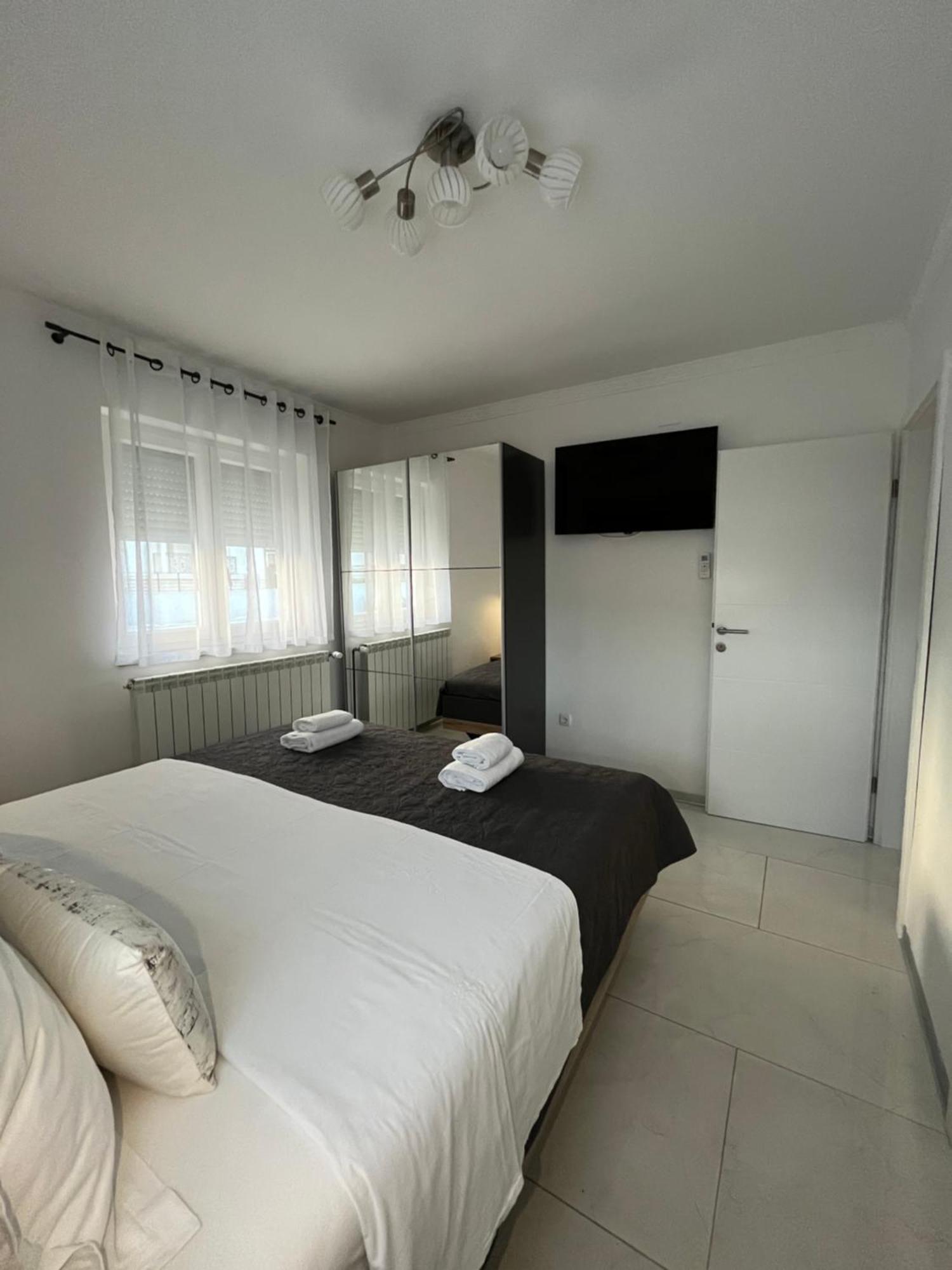 Apartments Ostojic Đảo Krk Ngoại thất bức ảnh