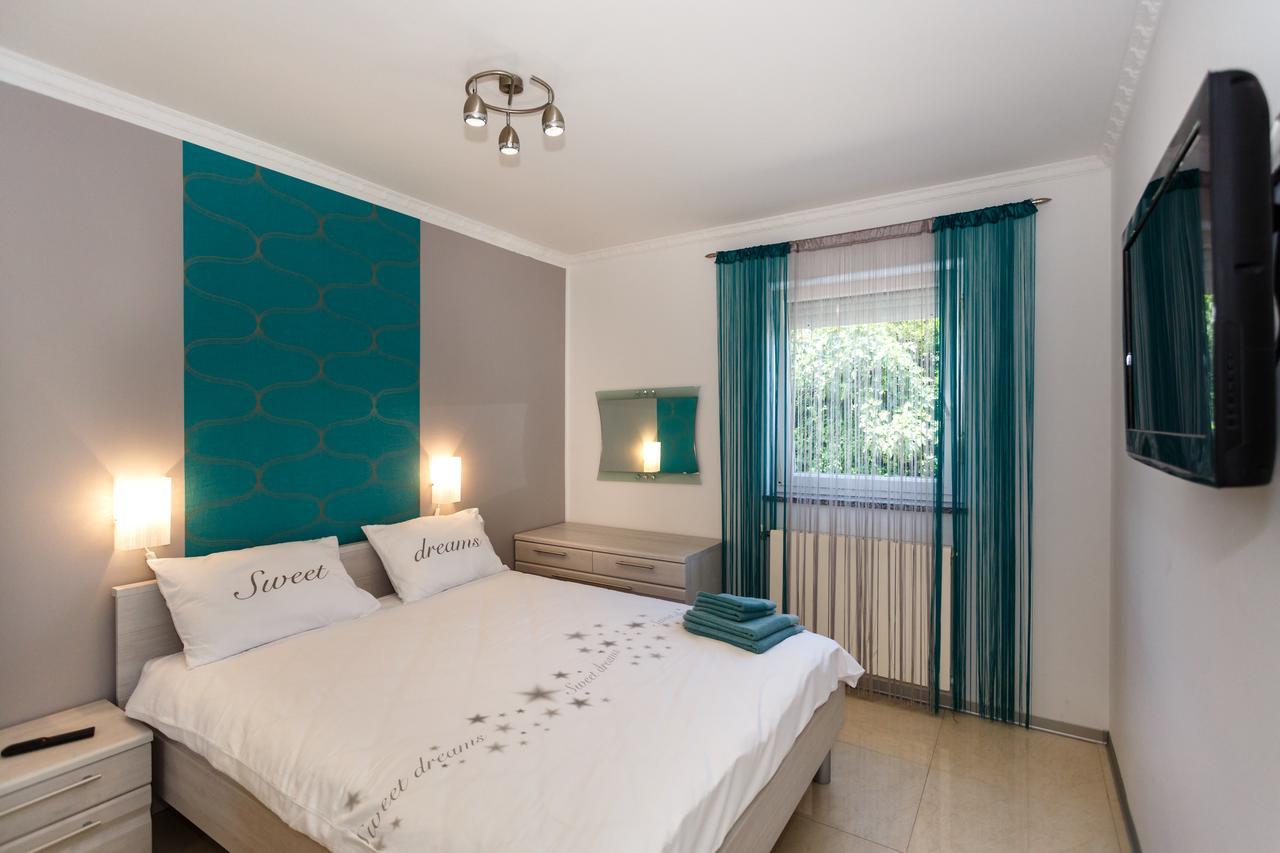 Apartments Ostojic Đảo Krk Ngoại thất bức ảnh