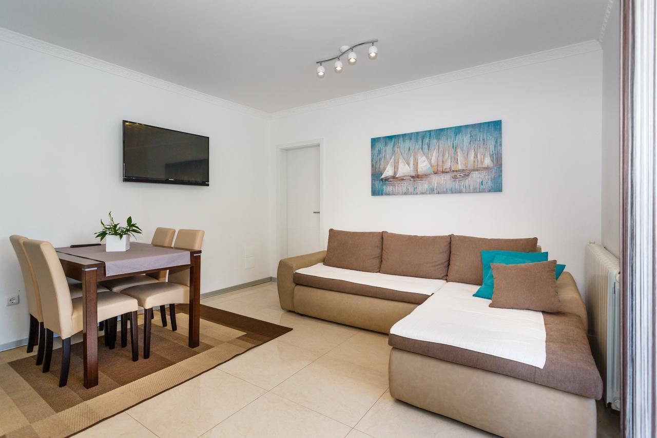 Apartments Ostojic Đảo Krk Ngoại thất bức ảnh